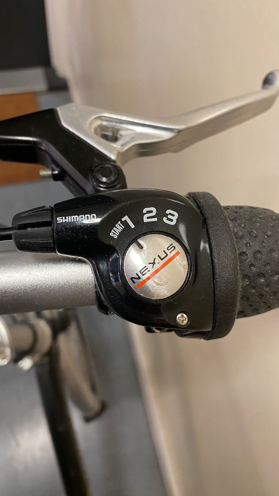 Pinnacle Journey 1.0 folding bike in matte black. Shimano Nexus 3-speed.