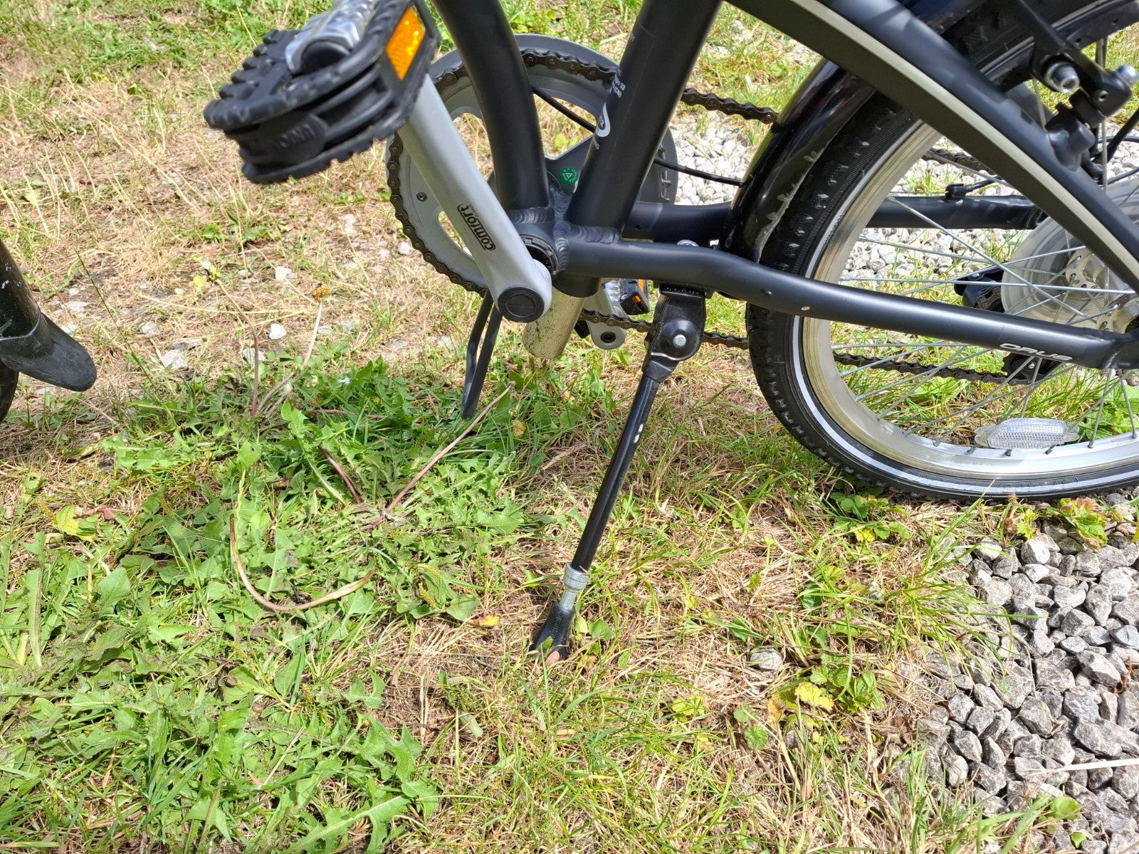 Orus folding bike used with extras pic up only