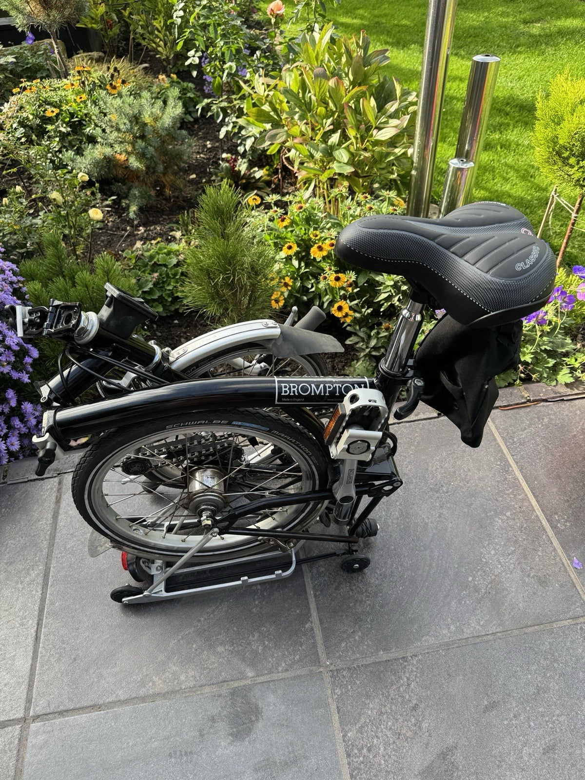 Brompton Folding Bike 16in Black/Silver Hub Gears Rear Rack Mudguards