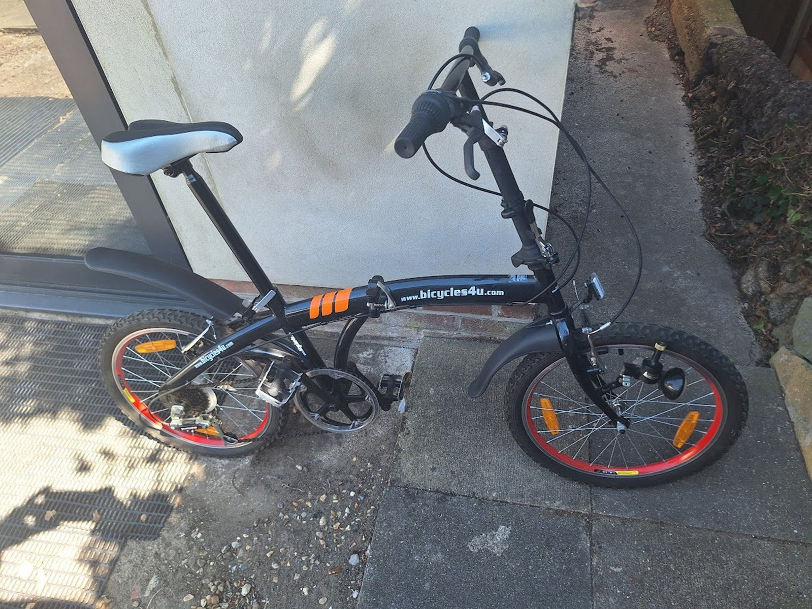 Bicycles4u Folding Bike + Padded Carry Case (Ridden Twice!)