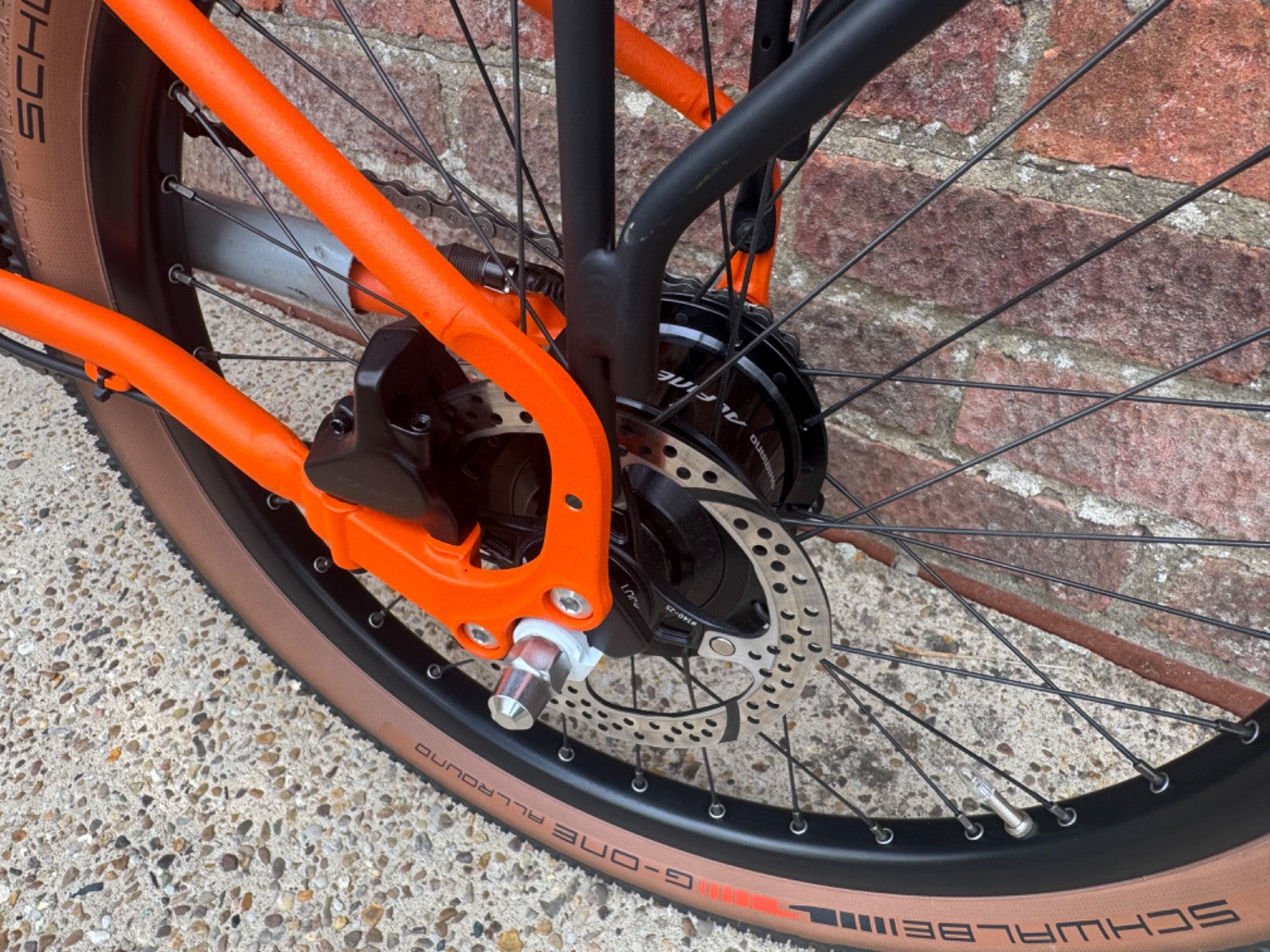 Brompton G Line Folding Bike - Small - Roller Frame - 8 Speed Alfine - Mudguards