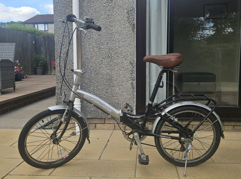 Apollo Transition Unisex Folding Bike 6-Speed Gears. Collection only  Chepstow