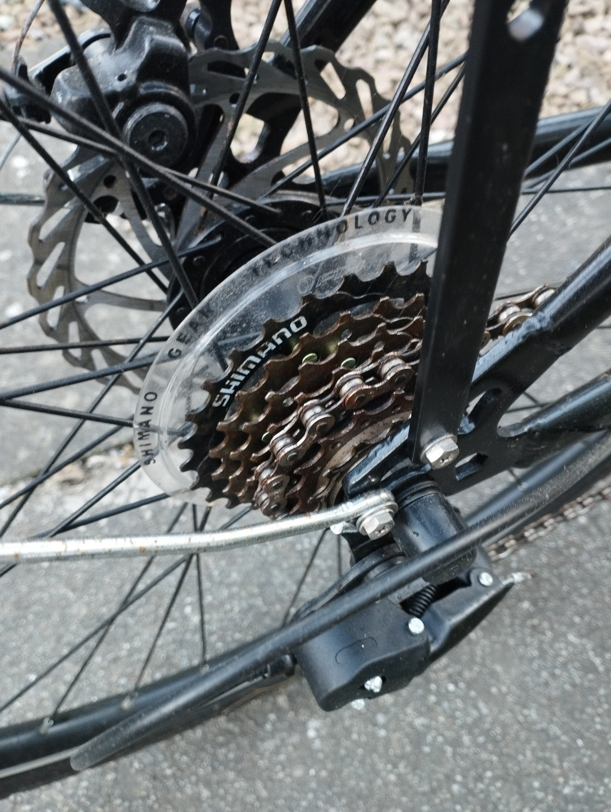 Folding Bike Commuter 700c Wheel 9.6Ah Battery Black Red Basis Hybrid