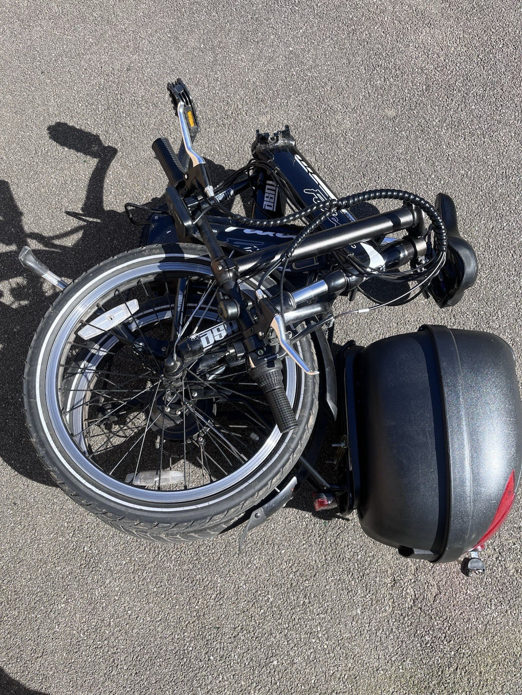 Falcon folding bike
