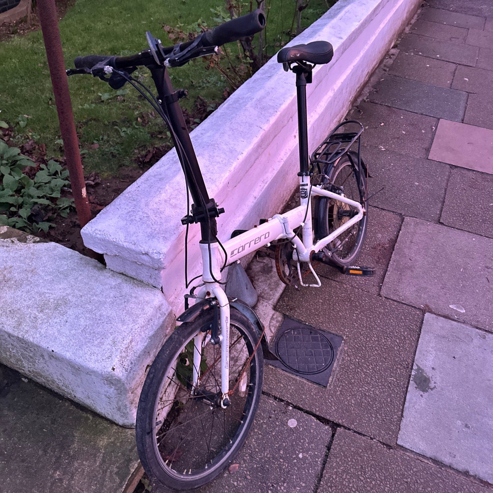 Carrera Transit lightweight Folding Bike 6061 T6 Aluminium white colour