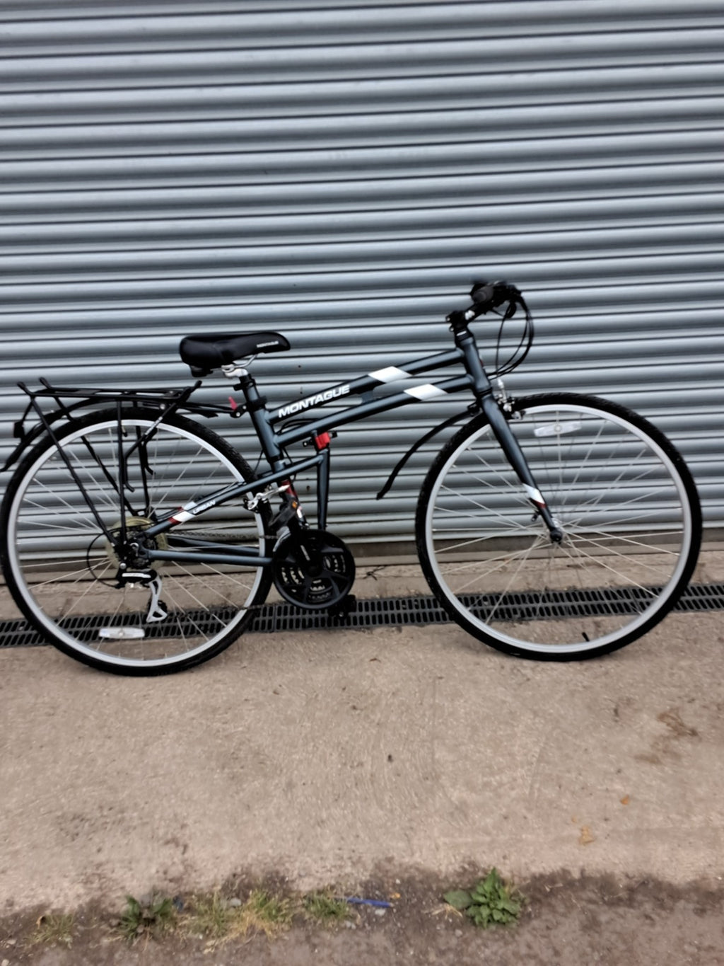 Montague Urban Folding Bike 21 Speed 700c Hybrid Commuter Bicycle 53cm Frame