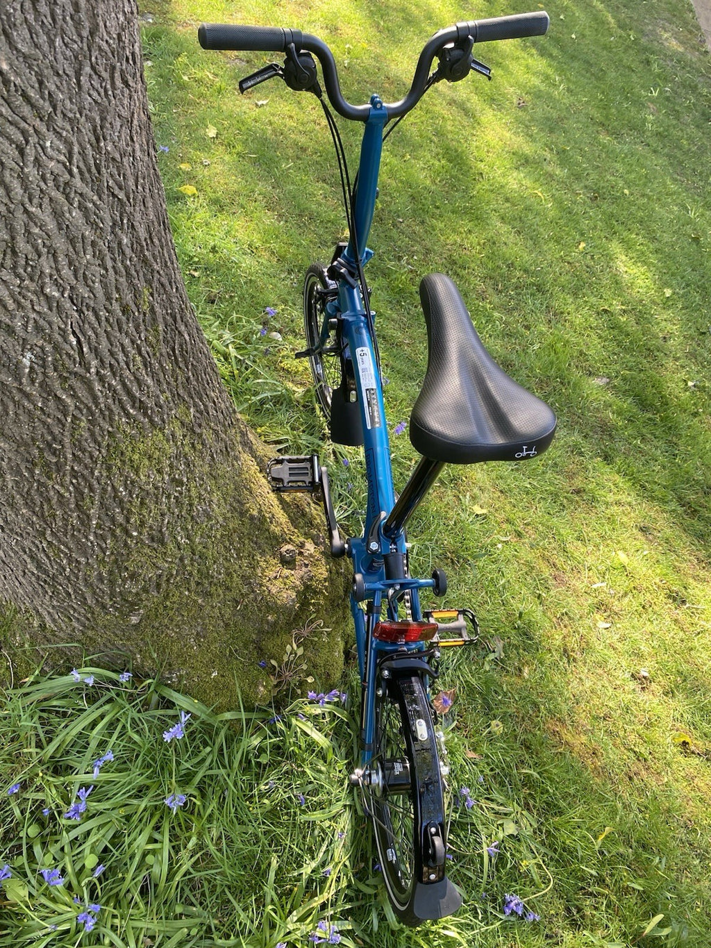 Brompton C-Line 6-Speed in Ocean Blue (Discontinued) - Mid bar - April 2026 -New