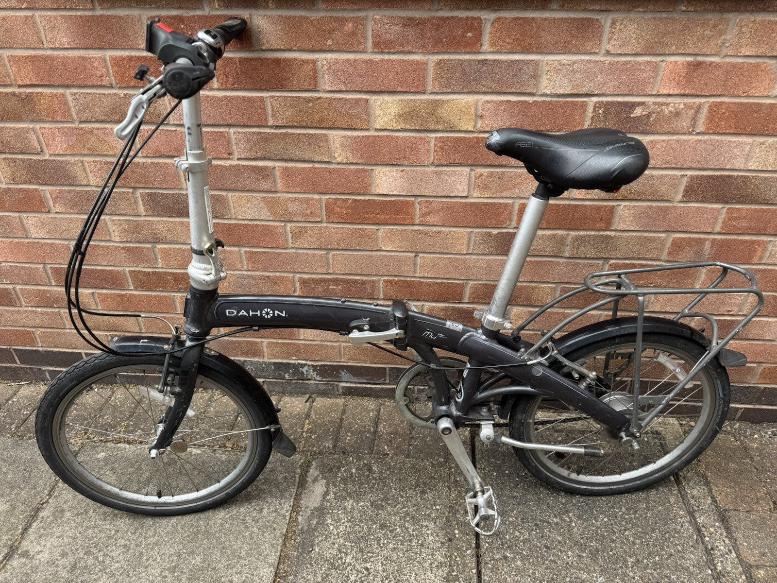 Dahon Mu XL Sport Folding Bike Shimano Nexus Eight Hub Gears ￼