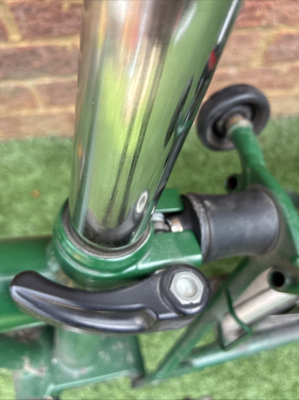 Brompton folding bike, 6 speed, British racing Green, See Description