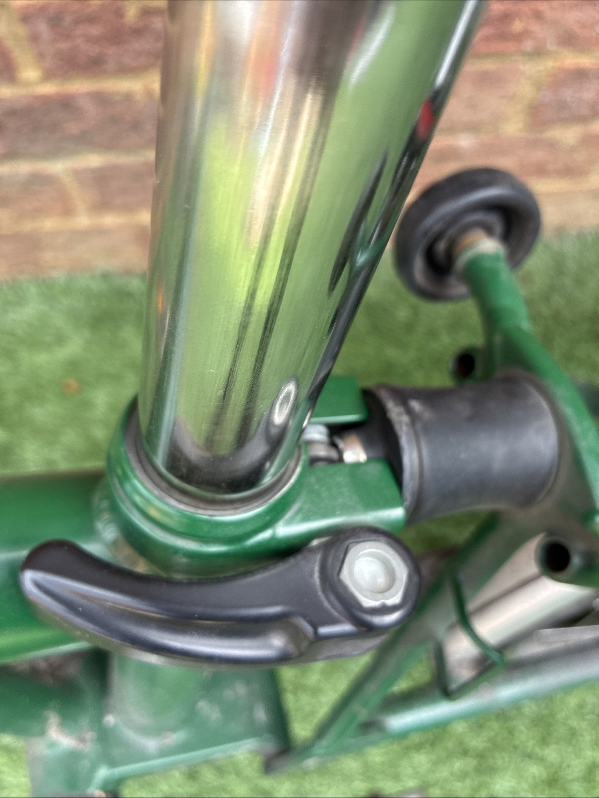 Brompton folding bike, 6 speed, British racing Green, See Description