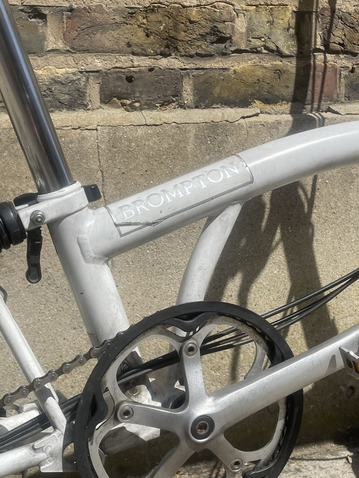 Brompton M6R Folding Bike - Luggage Rack - Papyrus White