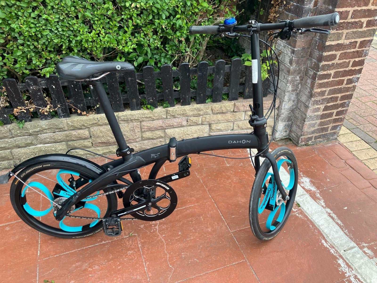 Dahon Mu Folding Bike With Loopwheels