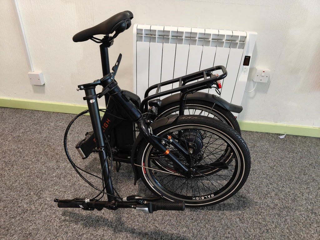 Raleigh Stow-E-Way Folding Bike - Dark Blue