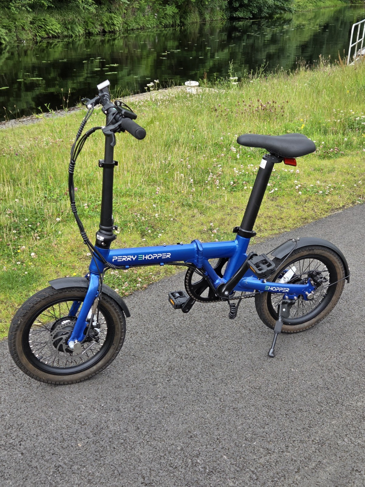 Perry Hopper Folding Bike 14in Blue/Black, Mechanical Disc Brakes, Kickstand