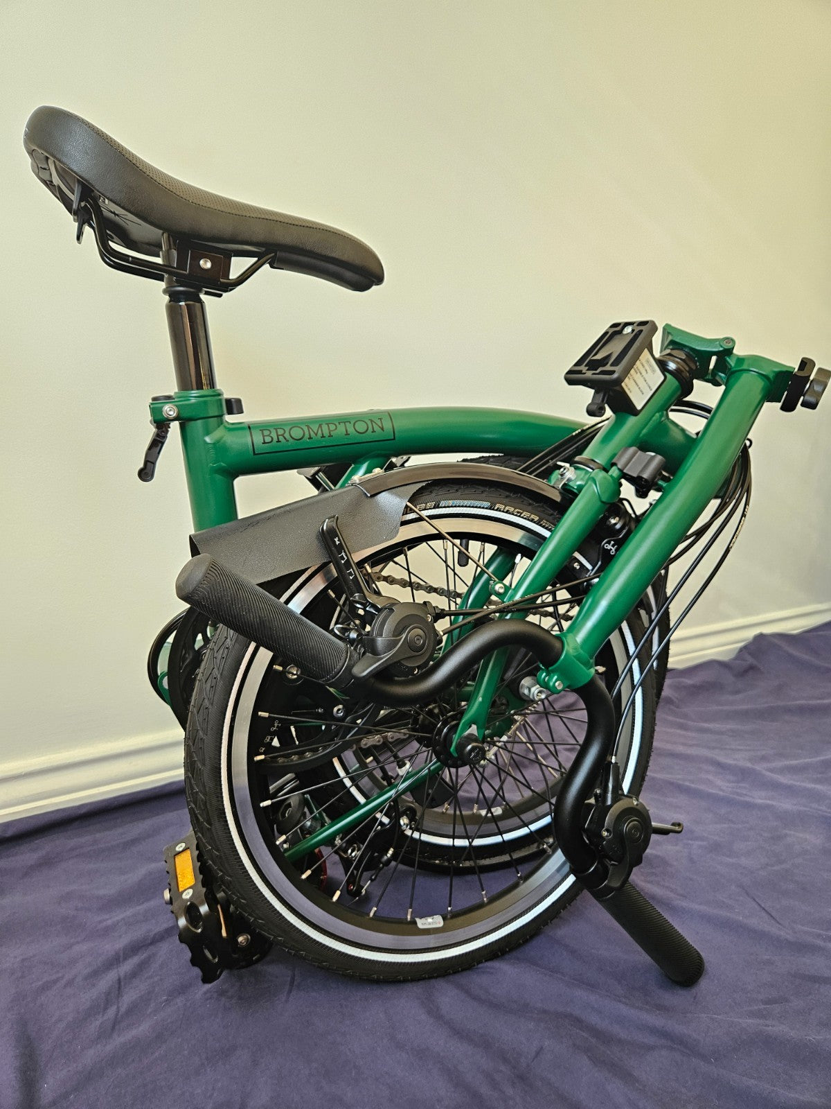 Brompton M6L - 6 Speed - C Line - Mid- Racing Green - Excellent Condition