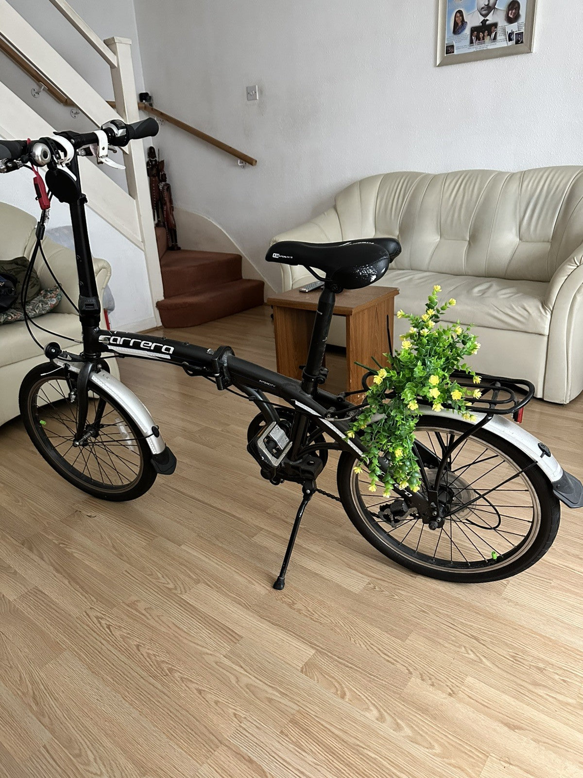 Carrera Intercity 20in Folding Bike Black/Silver Rear Rack Mudguards V-Brake