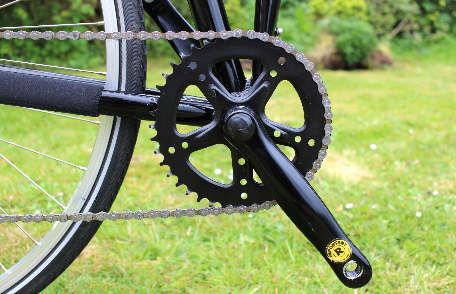 Montague Folding Bike – Urban Model – Large Frame – Excellent Condition!