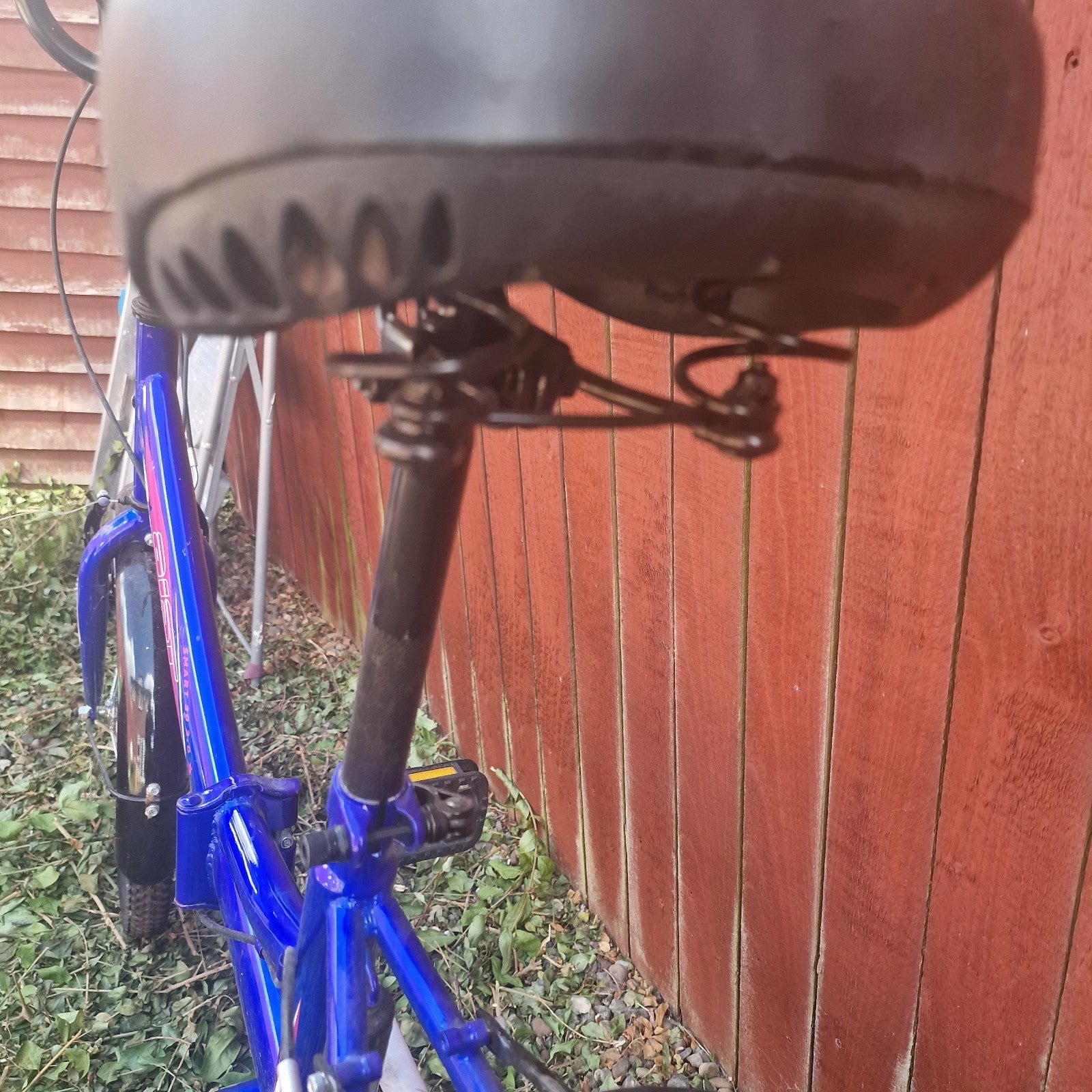 Aist Smart 20 2.0 Folding Bike 20 Inch Wheels 7 Speed Blue Used Good