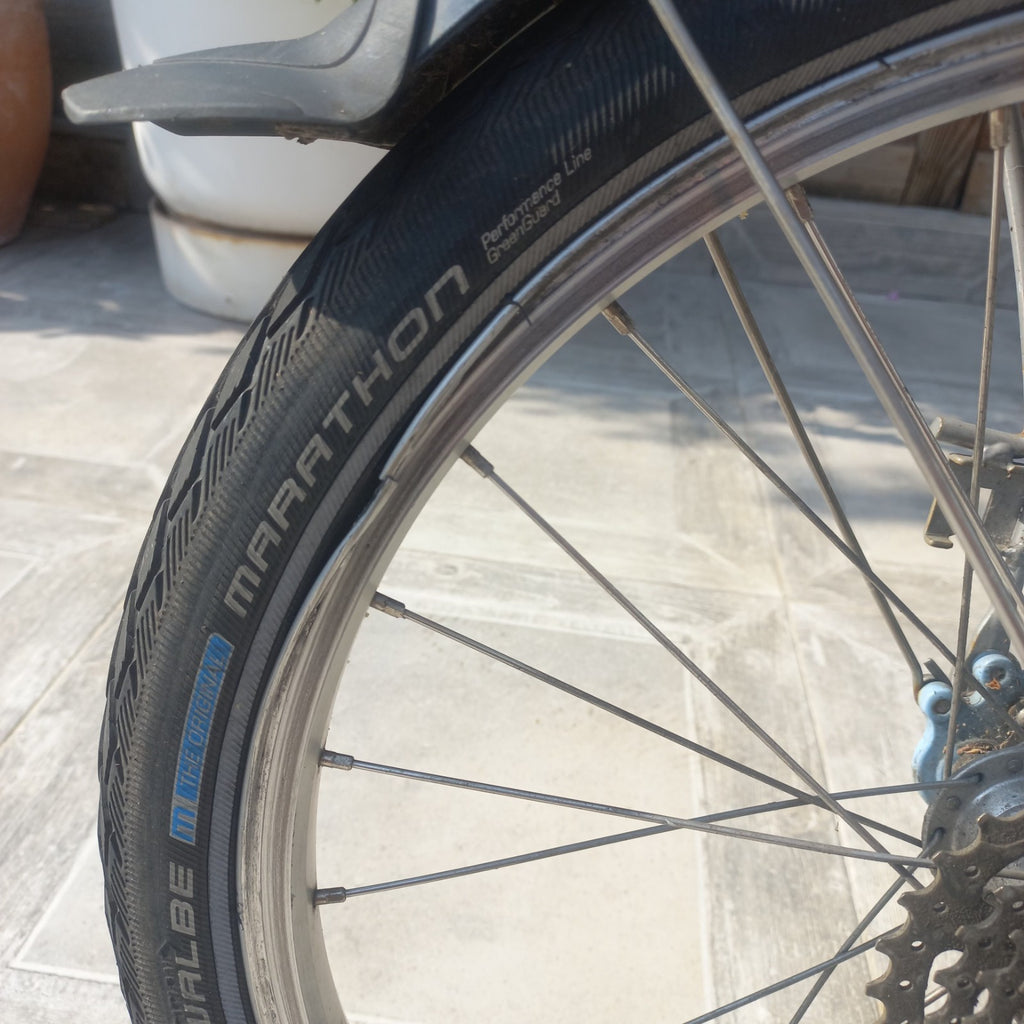 Dahon Speed D7 folding bike