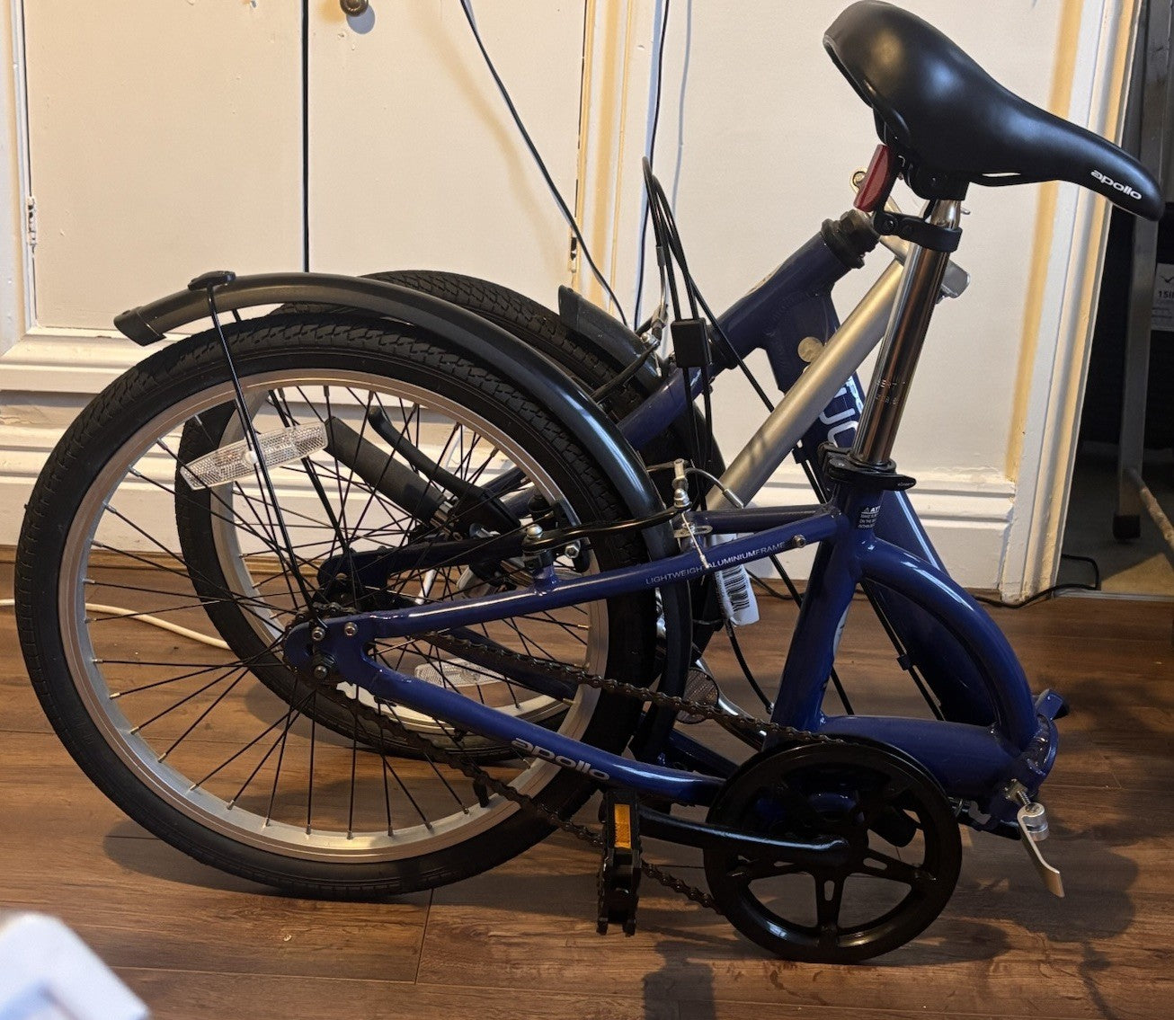 Apollo Folding Bike 20in Blue/Silver 1-Speed V-Brake Mudguards Reflectors