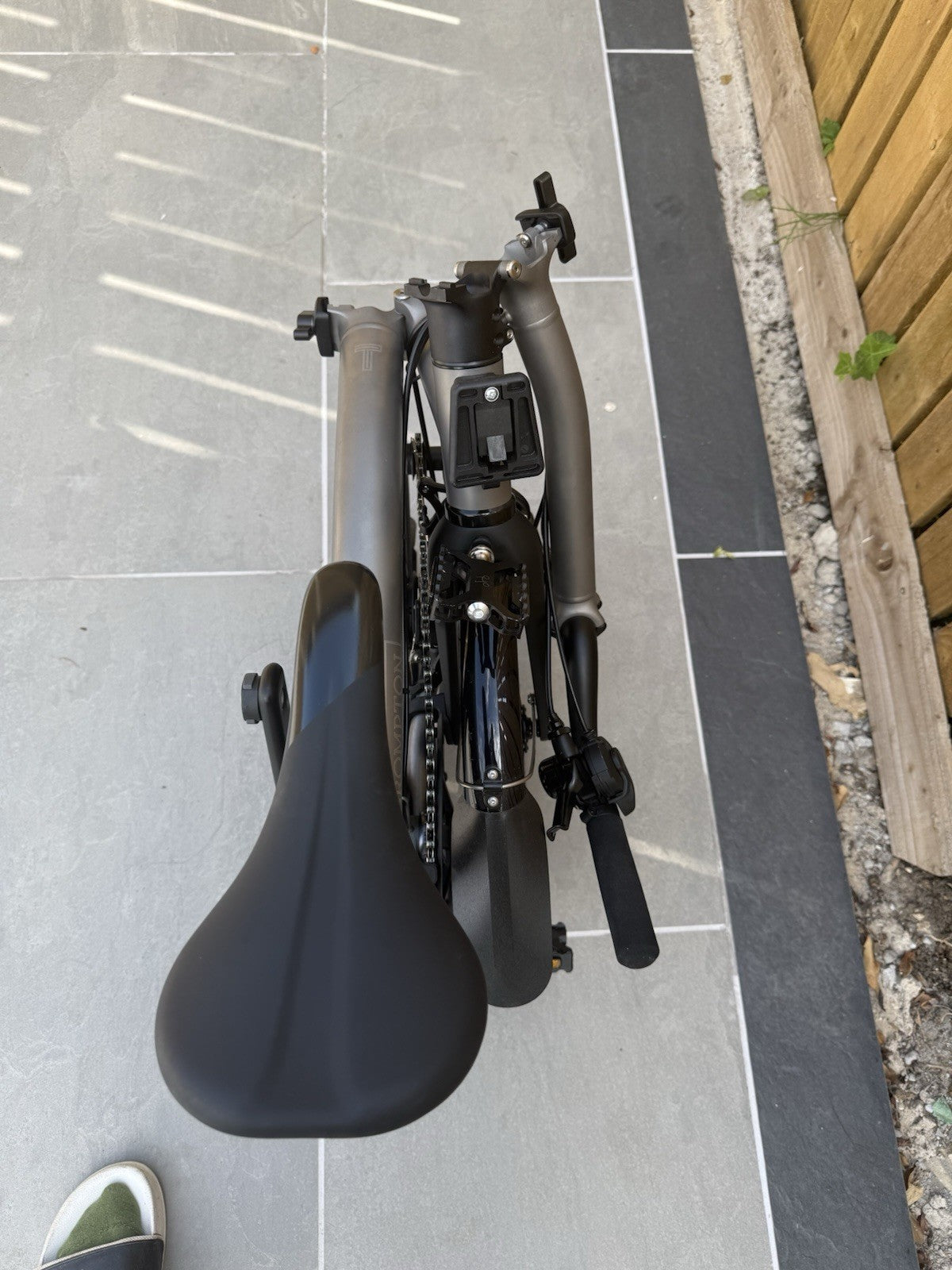 Bromton T LINE 12 SPEED MY24/MID, used 20-30 times, light scratch on mudguard.