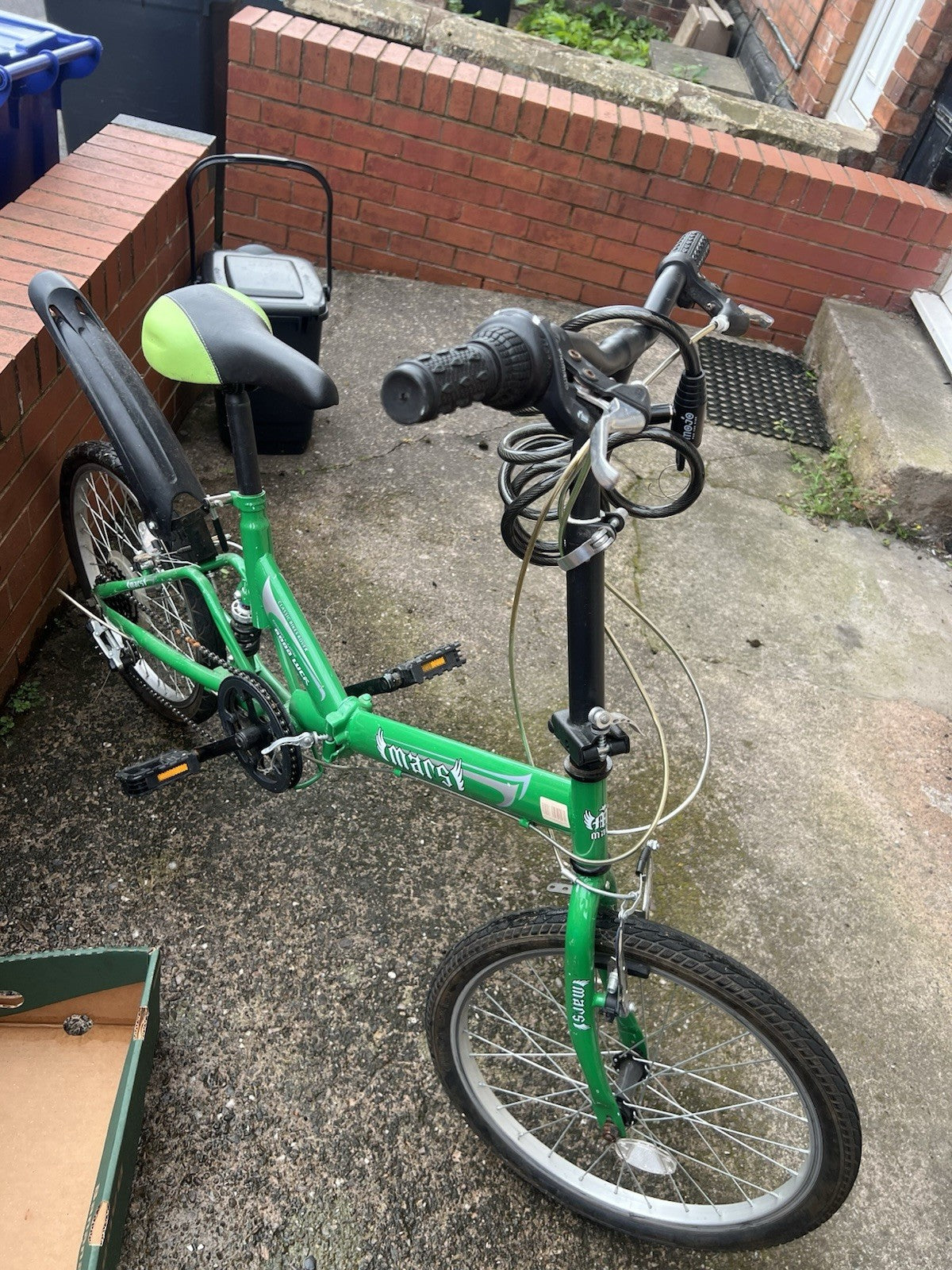 Mans  Green Folding bike with lock