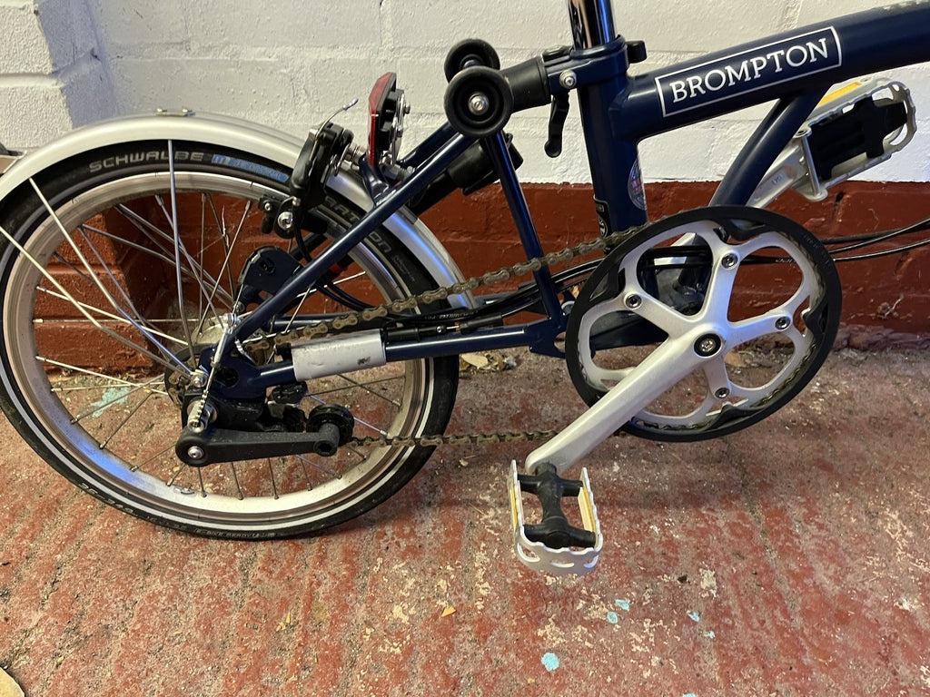 Brompton H6 Folding bicycle with 28 Litre Front bag, tool kit and Lights