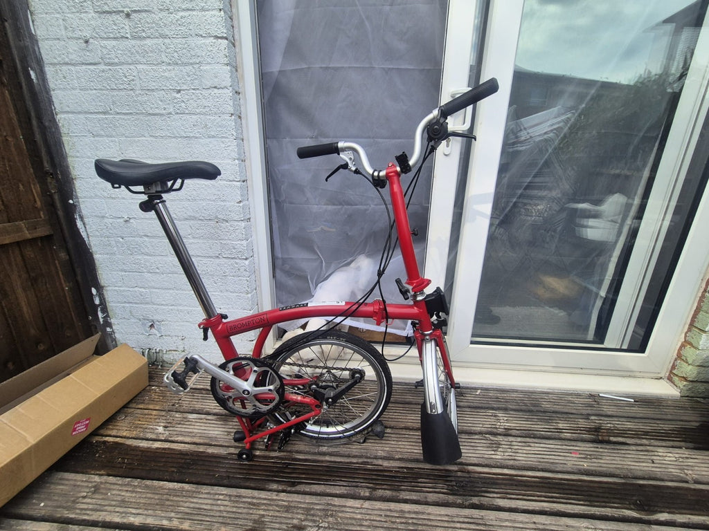 Brompton M3L Folding Bike 3-Speed, Red, Excellent Condition, Barely Used