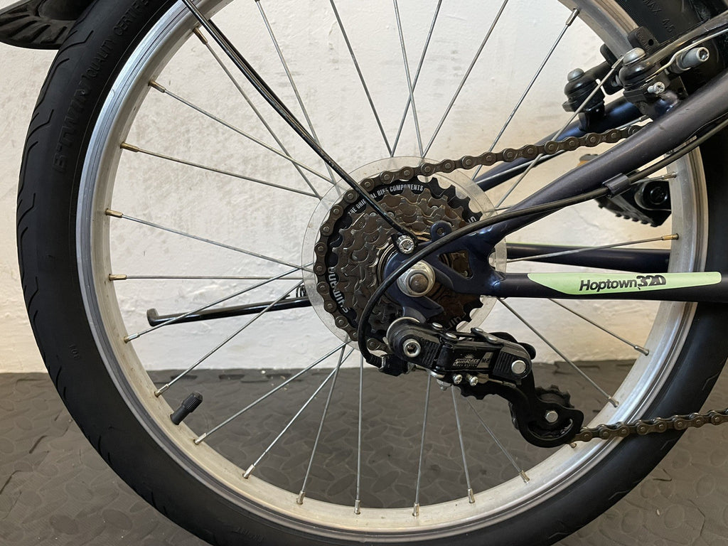 B Twin Tilt 120 Folding Bike 20 Inch Wheels. 6 Speed Matt Navy And Neon.