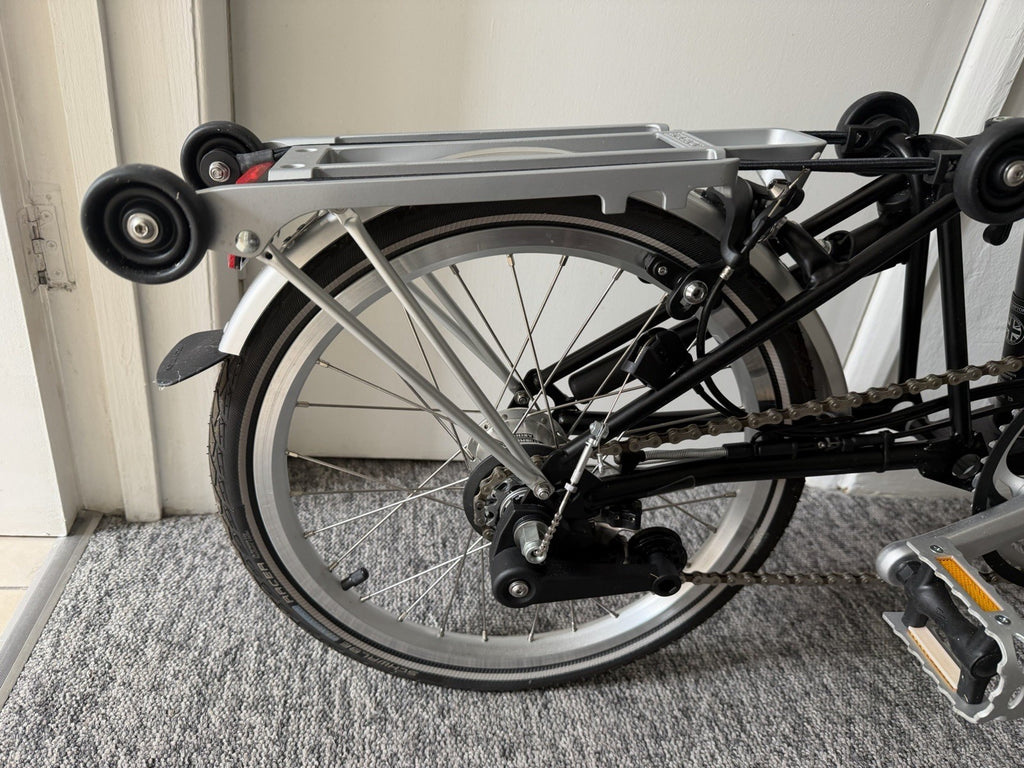 Brompton C Line H6R (6 Speed) folding bicycle - Black (MINT CONDITION!)