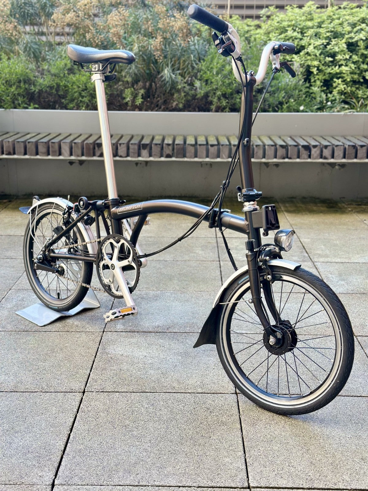 Brompton C Line M3L (3 Speed) Dynamo  2022 folding bicycle - Excellent condition