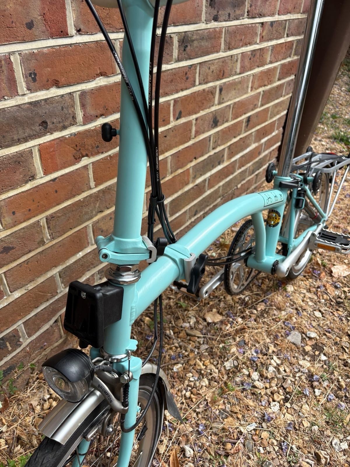 Brompton 6M used once. 6 gears, telescopic seat post.