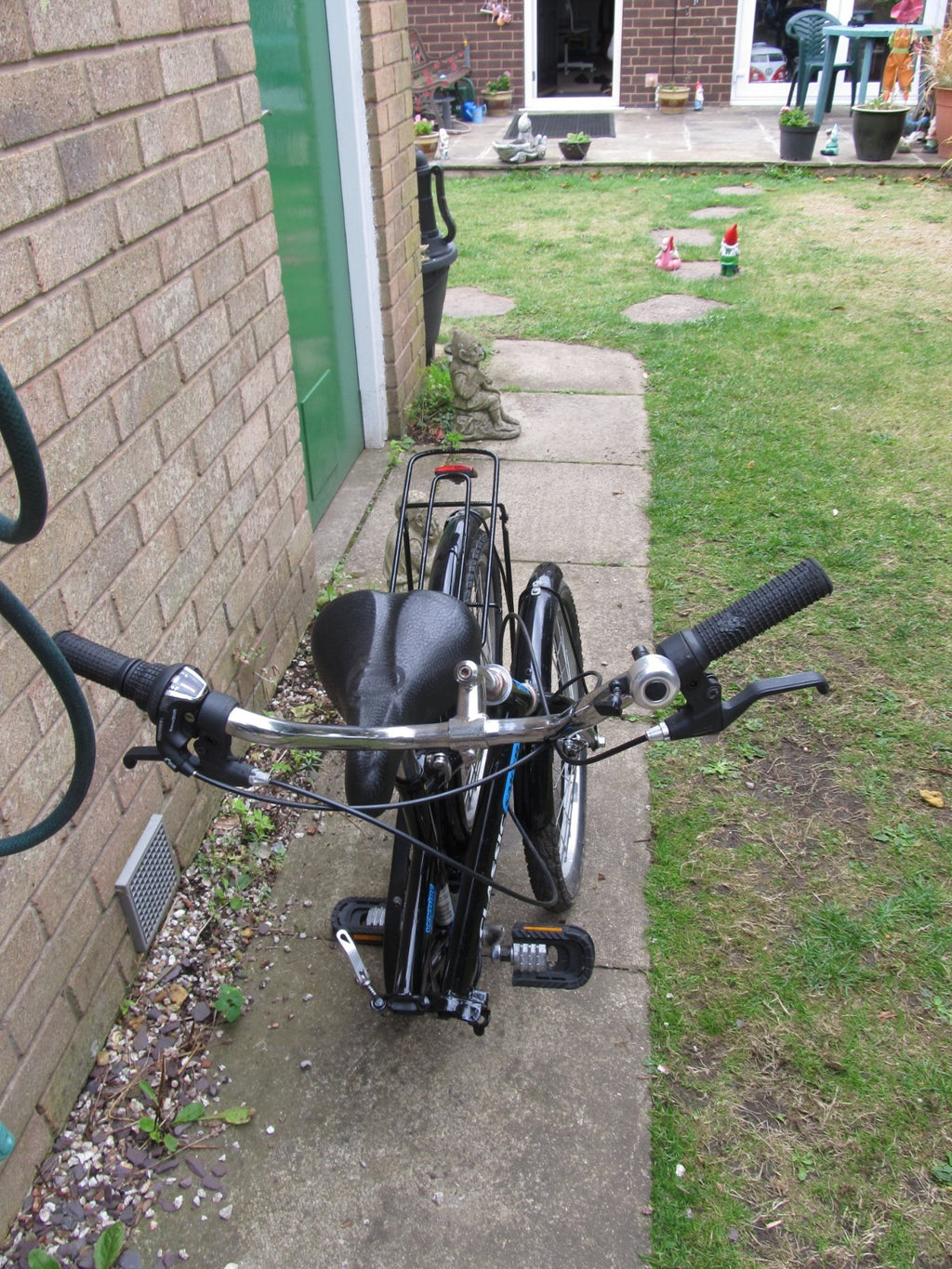 BIKE - FOLDING BIKE - 19 "WHEELS  - UNISEX - VERY GOOD CONDITION