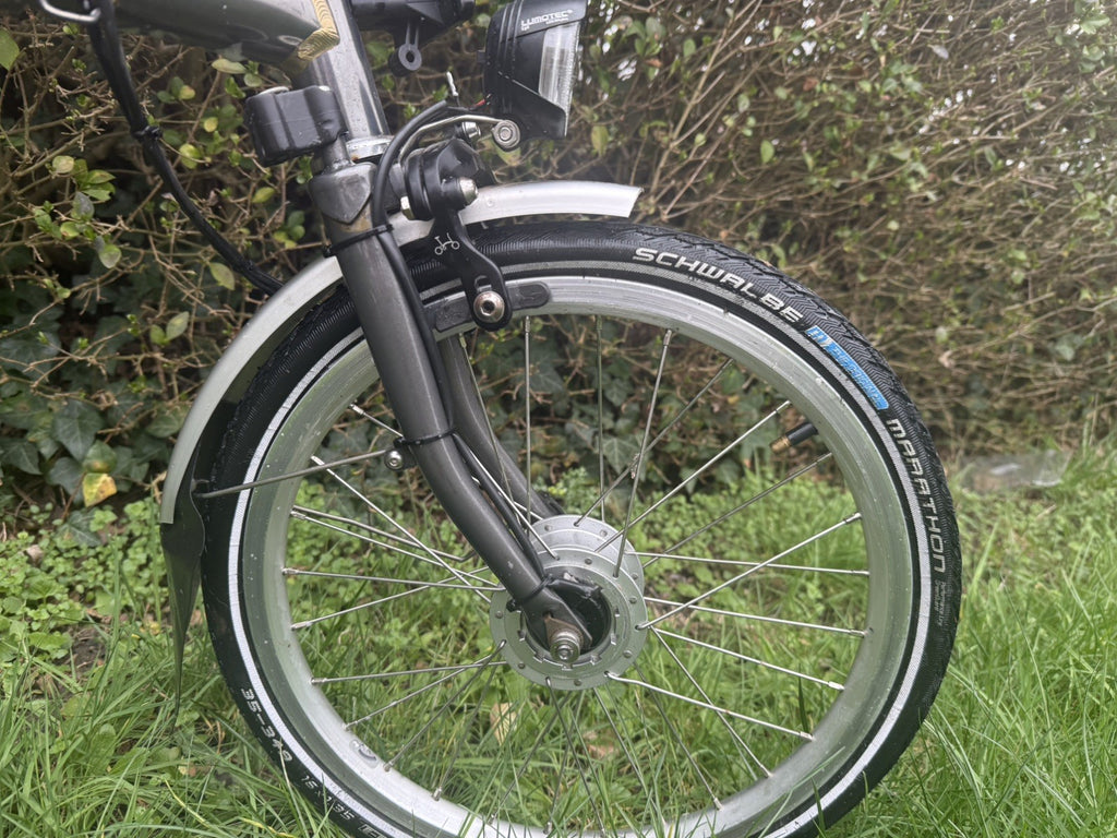 2017 Brompton M3R Folding Bike, Raw Lacquer, Brooks B17 Saddle, Dynamo Hub Light