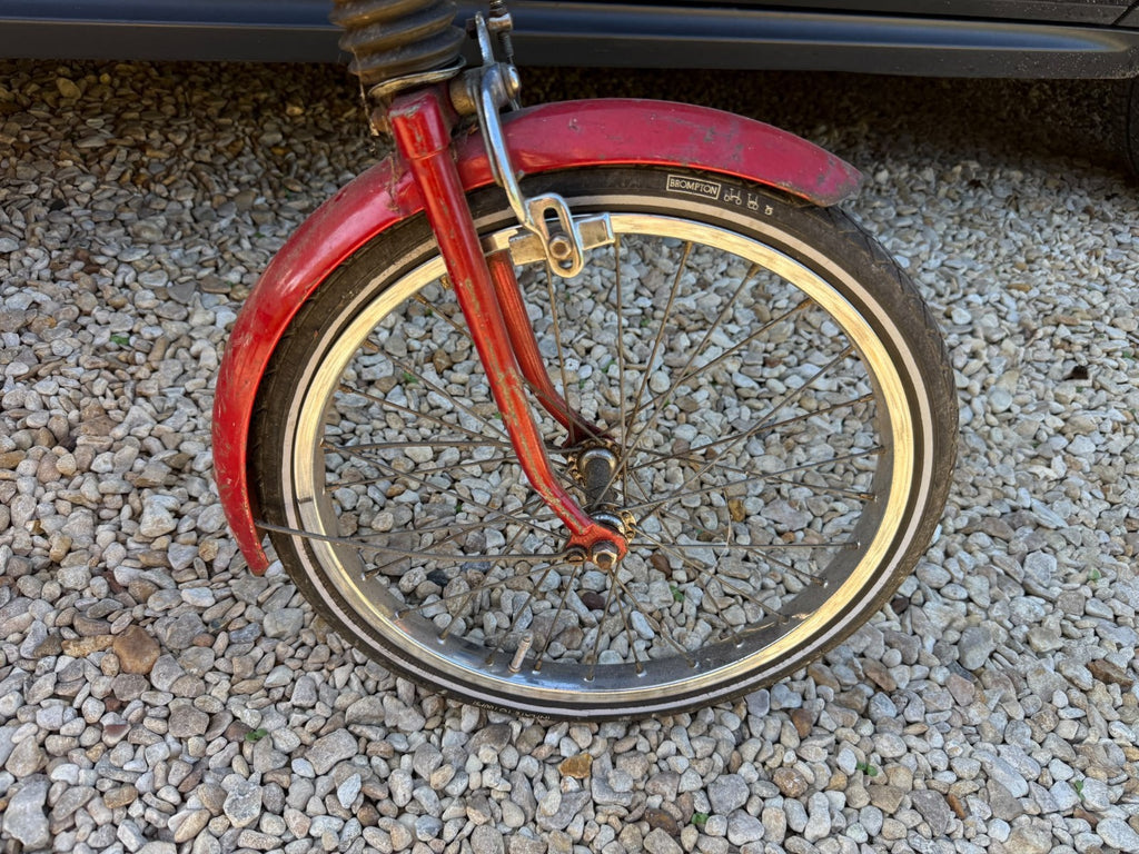 Moulton Automatic  Bike 16in Wheels Red Mudguards Rear Rack Flat Bar