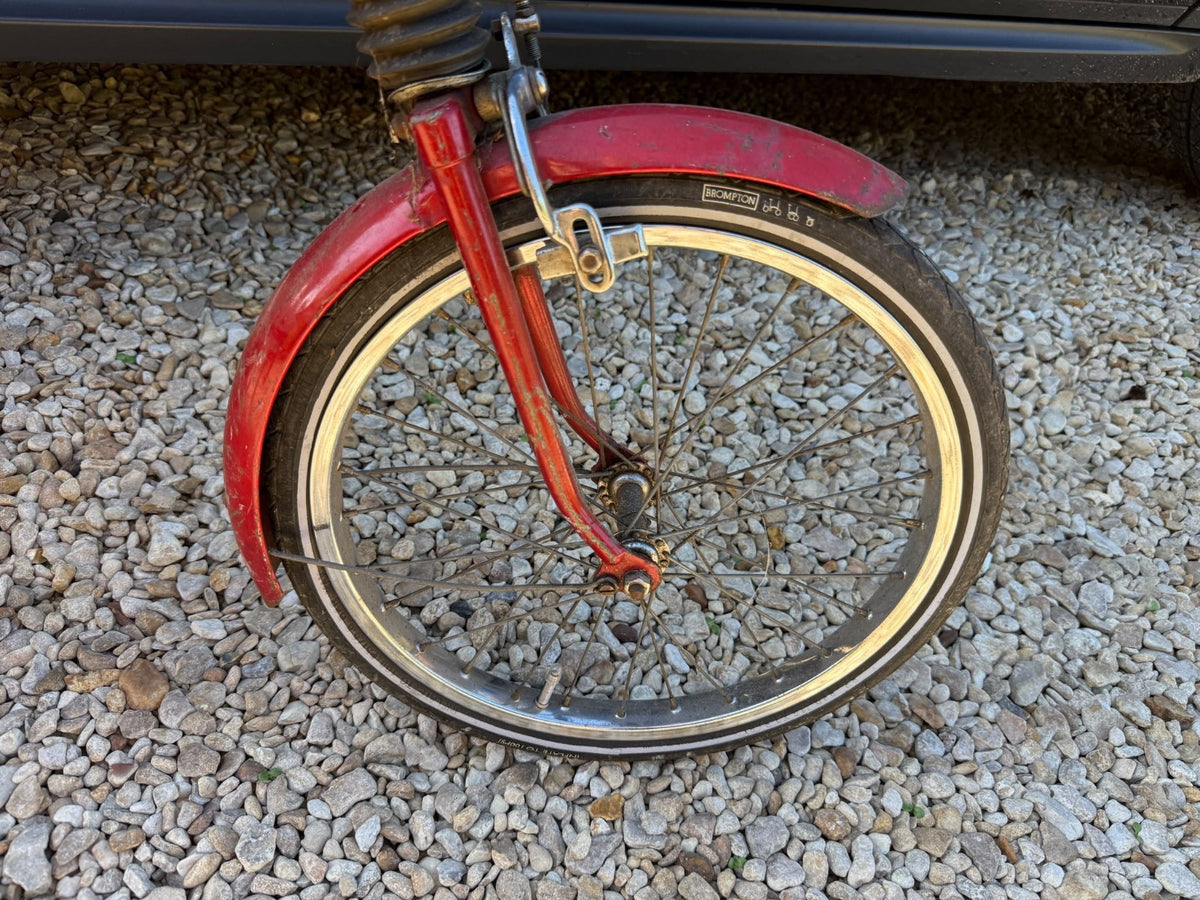 Moulton Automatic  Bike 16in Wheels Red Mudguards Rear Rack Flat Bar