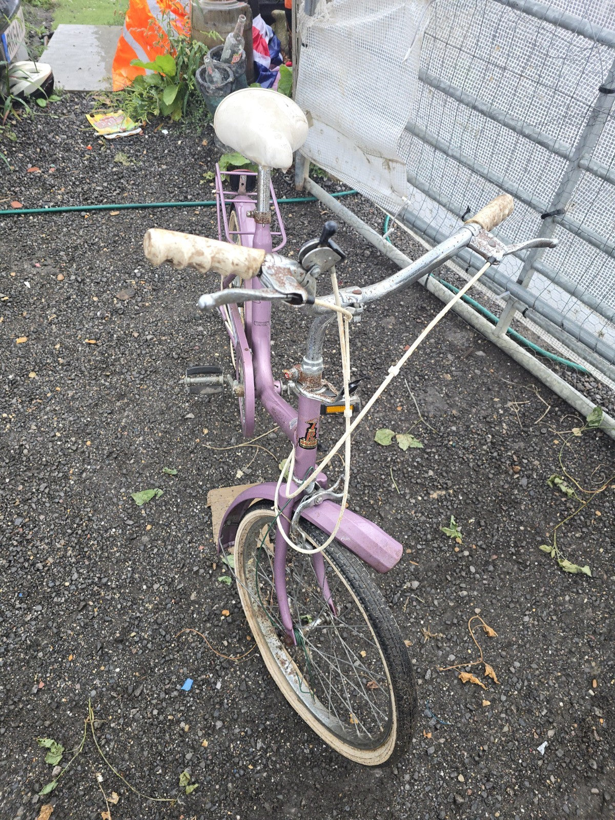 Raleigh Stowaway Folding Bike 20in Purple/White Step-Through 3-Speed Rear Rack
