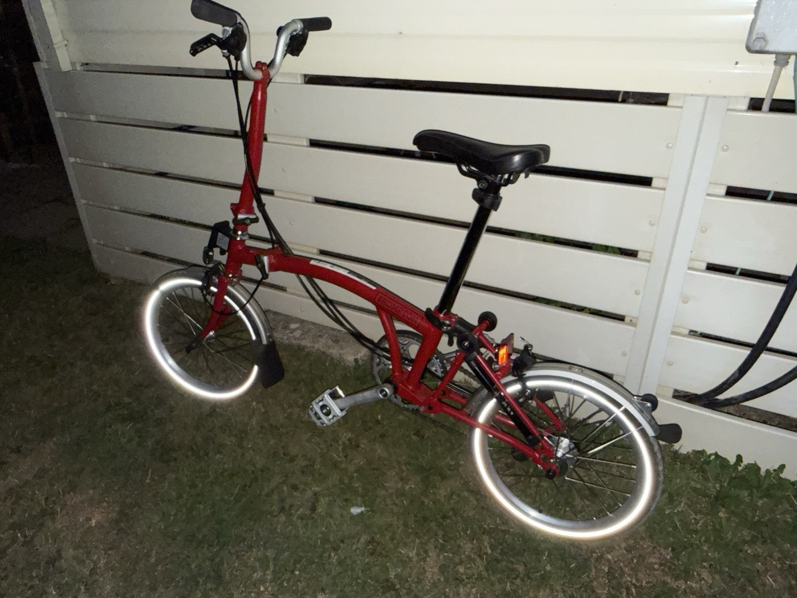 Brompton C Line Explore - House Red. High Handlebars