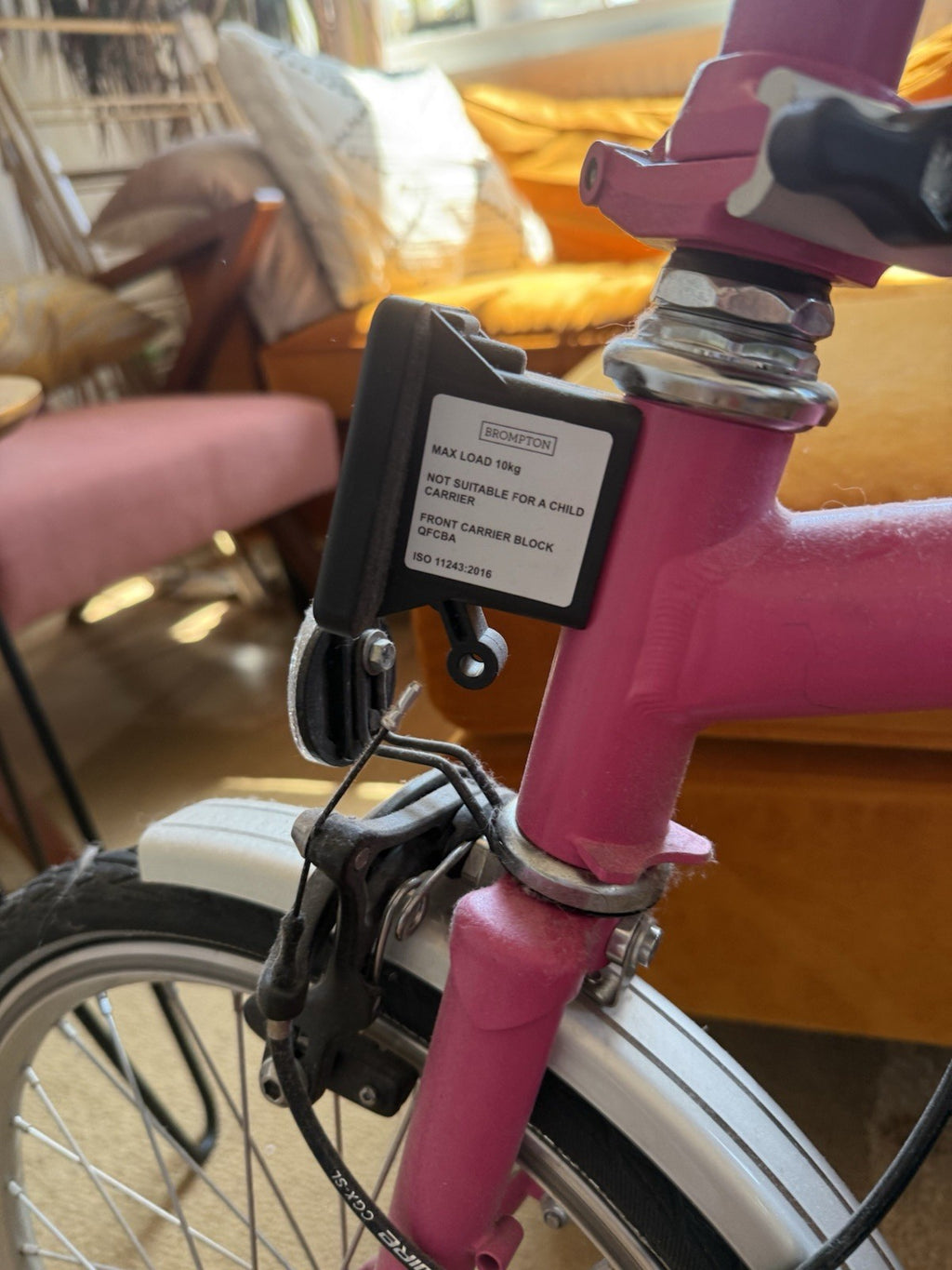 Brompton M3L Folding Bike Hot Pink – Barely Used +Pannier Carrier Block + Extras