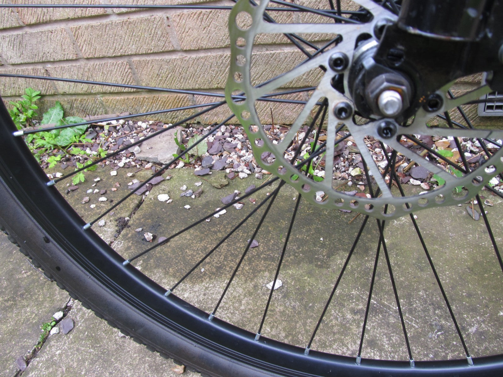BIKE - MOUNTAIN BI FOLD - 26" WHEELS - DISC BRAKES  UNISEX - EXCELLENT CONDITION