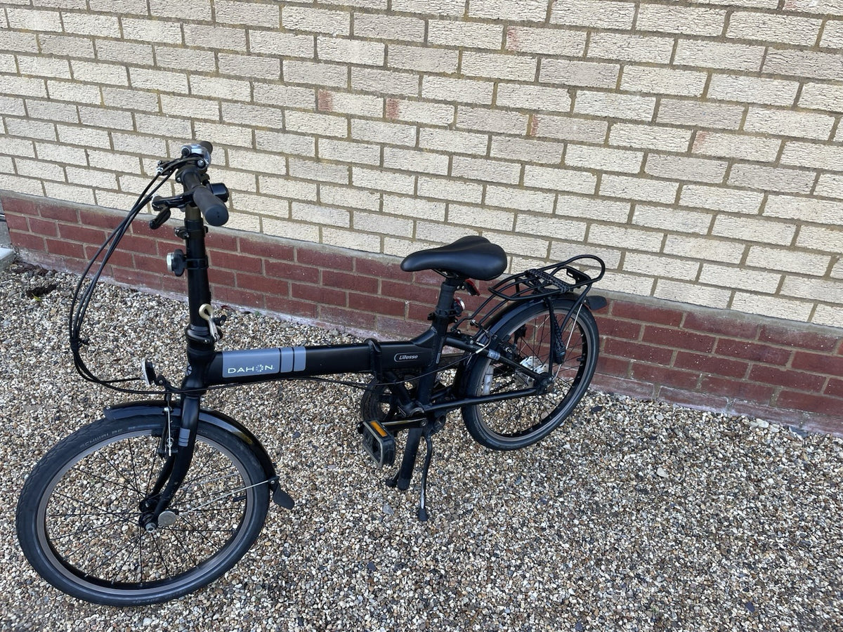 Dahon Vitesse 7005 Folding Bike 20" wheels fairly good condition, internal gears