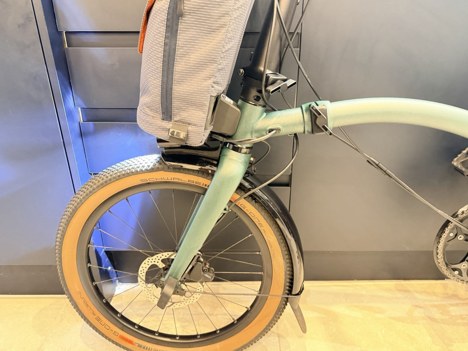 Brompton G Line Electric 4 speed - Forest Green - Medium - 164 miles, Sep 2025!