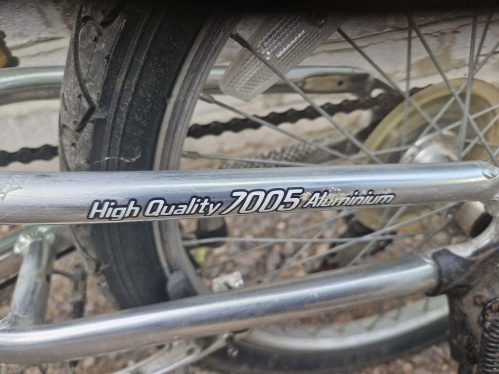 Lovely Handbuild Aluminium Folding BICYCLE