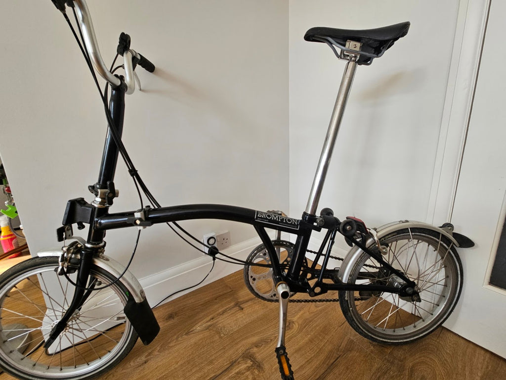 Brompton M6L Folding Bike - Black - 6 gears.