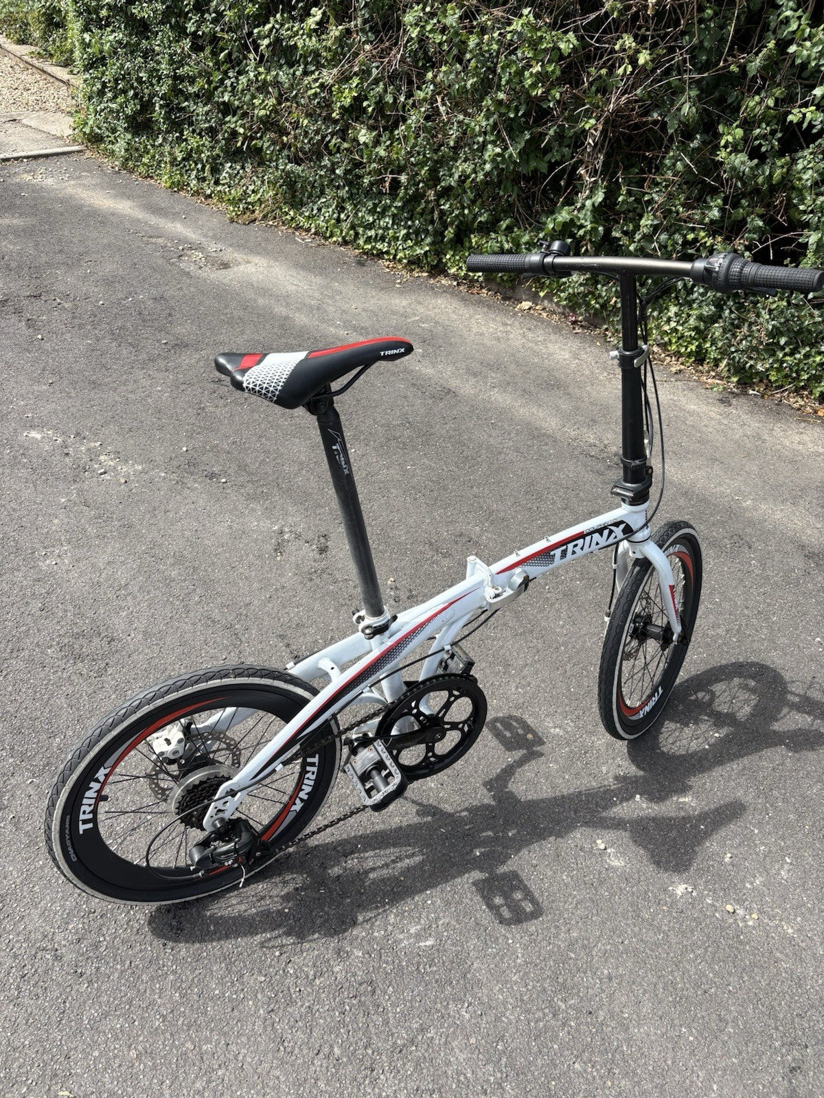 Folding Adults Bike Shimano 7 Speed , 20 Inch Wheels and Disc Brakes