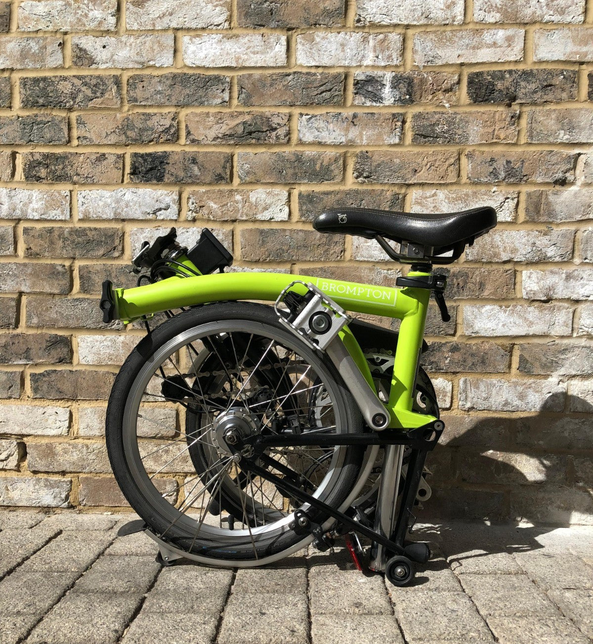 Brompton Lime Green & Black M6L Mid 6 Speed - Worldwide Delivery