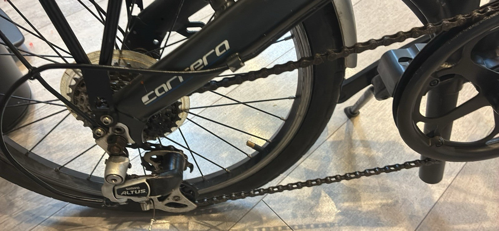 Carrera Intercity 9-Speed Folding Bike RRP £400