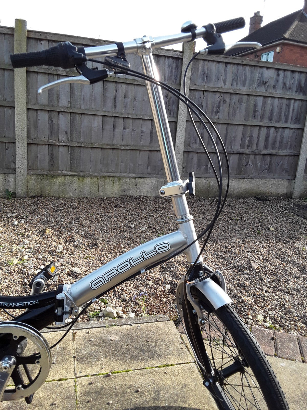 Apollo Folding Bike 20"  Aluminium Frame Speed Excellent condition