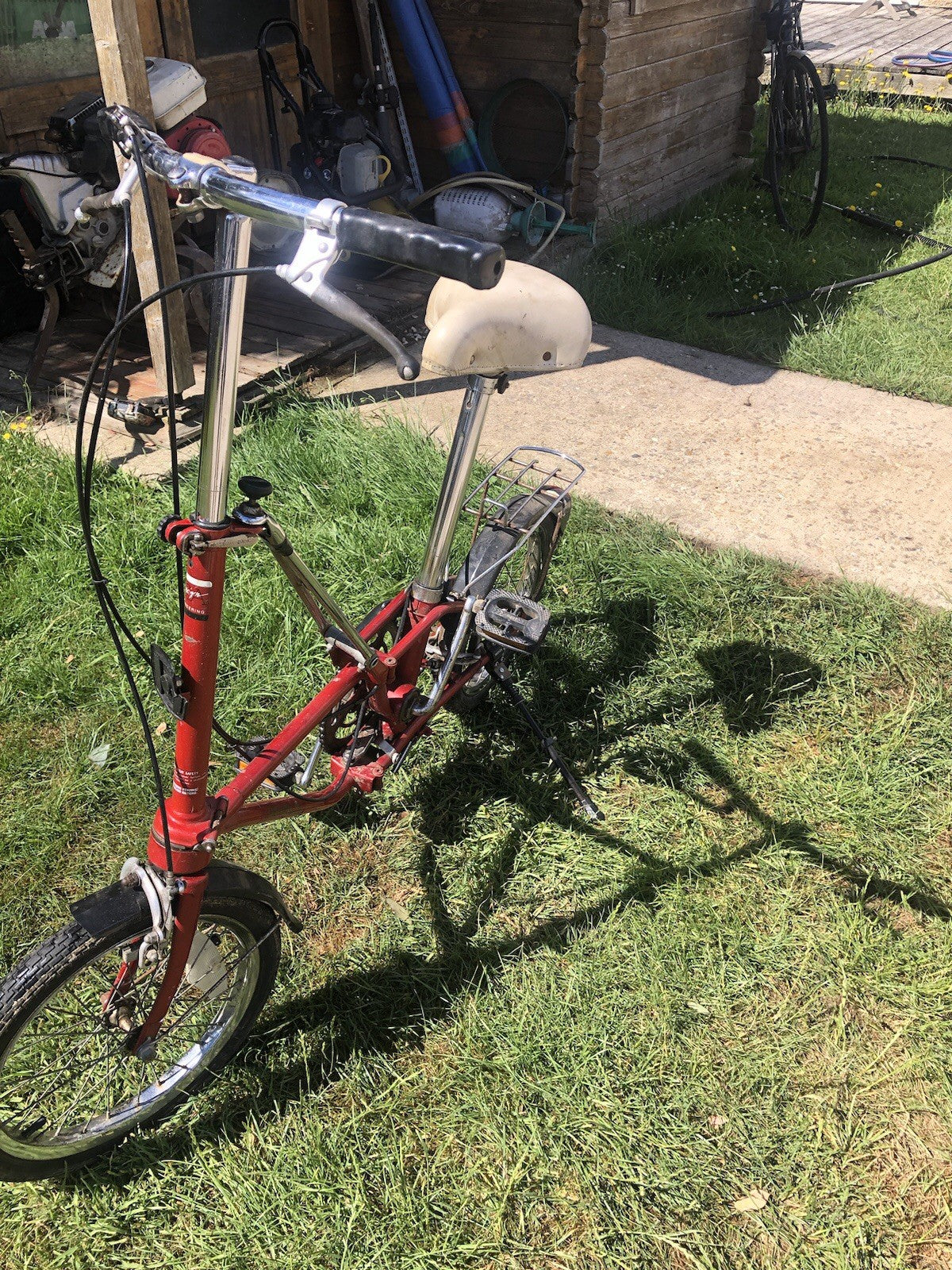 VINTAGE DAHON III  FOLDING BICYCLE