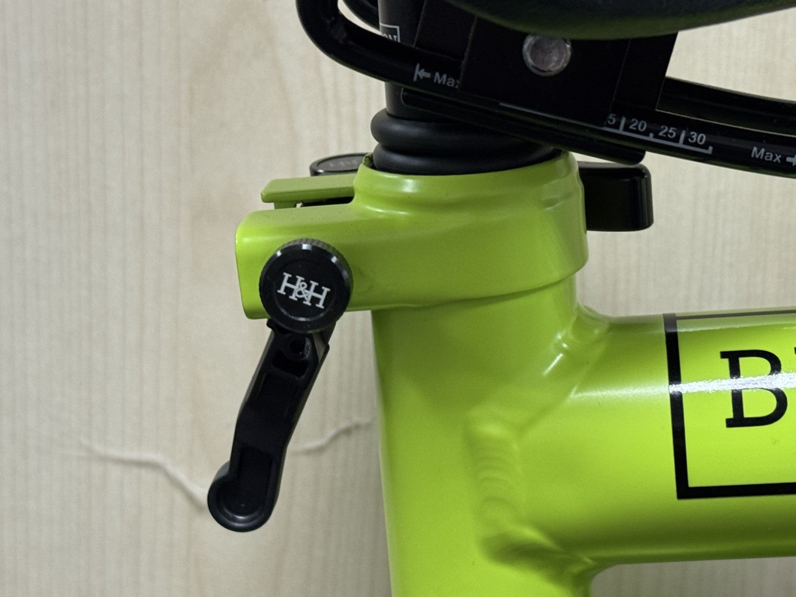 BROMPTON M6R WITH ROHLOFF CONVERSION BY KINETICS OF GLASGOW, FULLY CUSTOMISED